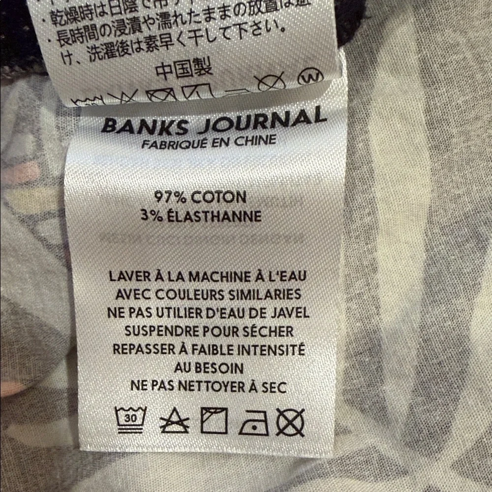 Banks Journal Tropical Print Swim Shorts | Men’s Medium 6 1/2” Inseam